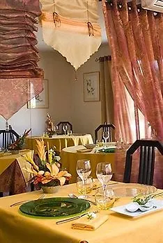 Hotel Logis Horus Restaurant Les Bruyeres 3*