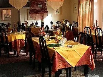 Logis Horus Restaurant Les Bruyeres Hotel 3*