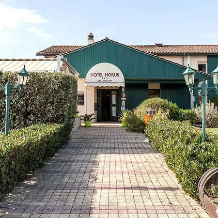 מלון Restaurant Le Brennus Logis 3*