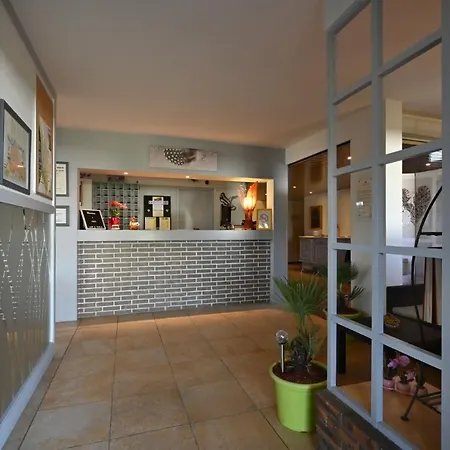 Logis Horus Restaurant Les Bruyeres Hotel